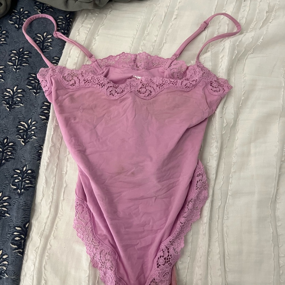 Skims lace bodysuit petal. Color not sold anymore